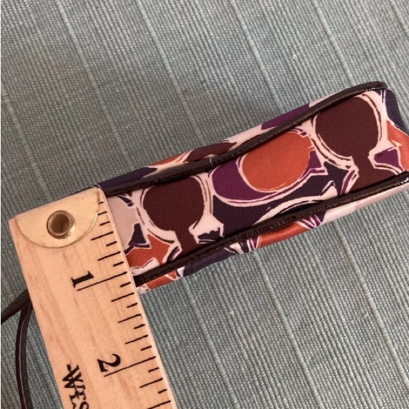 Coach Ashley Satin Scarf print C Logo, zipper closure or strap wristlet - Picture 7 of 8